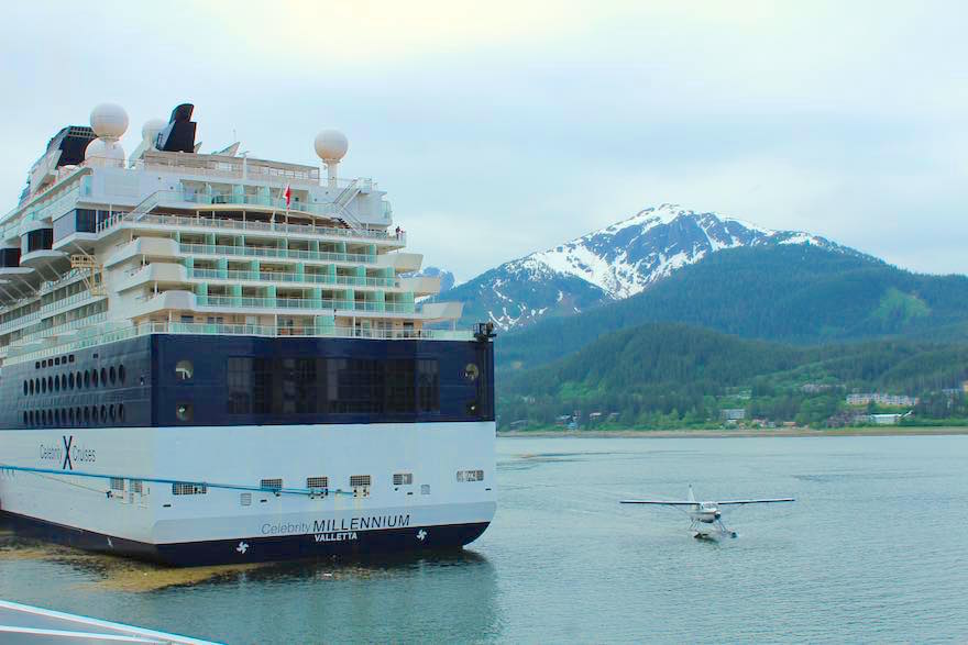 Cruise ship Floatplane A Song of Icebergs and Fire! (Airways Alaska Cruise Part 3)