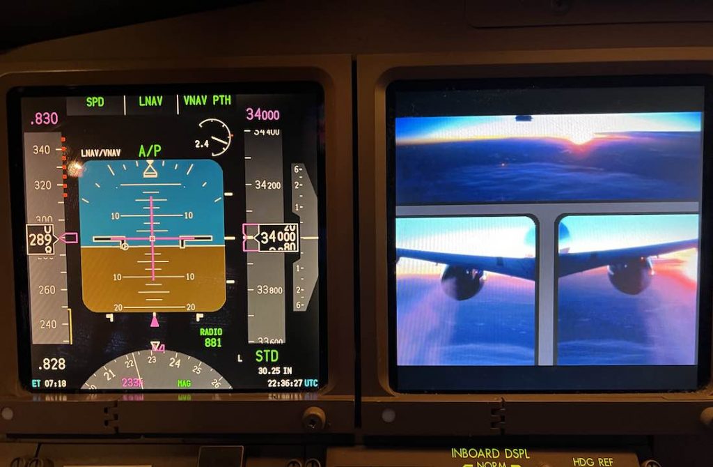 Maiden Voyage of the Boeing 777 cam sunset wide